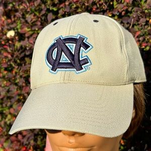 Vintage Y2K UNC Tar Heels hat baseball cap Twins Enterprise wool North Carolina